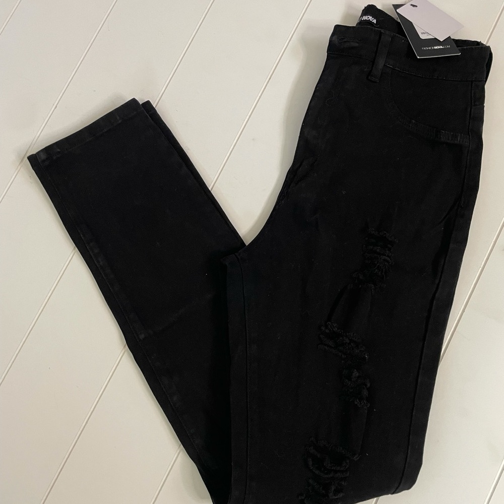 NWT Fashion Nova black ‘Hit the Freeway’ skinny jeans